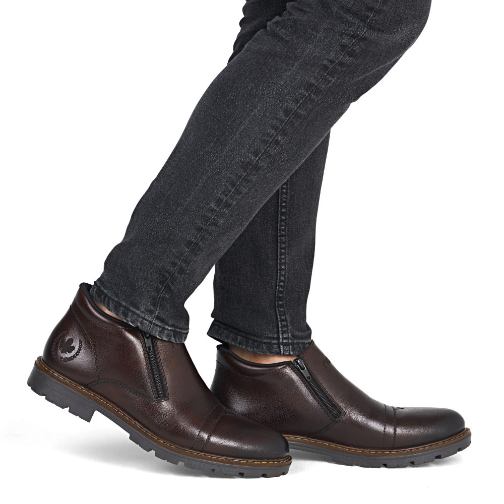 detail Pánská kotníková obuv RIEKER 12194-25 hnědá W5