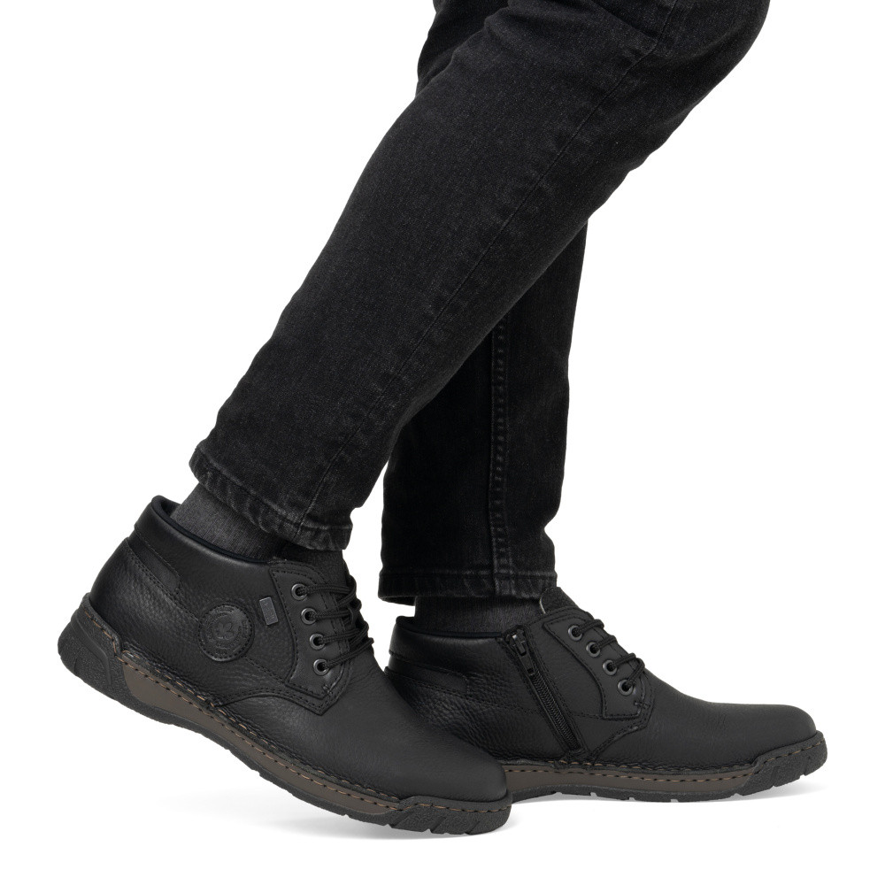 detail Pánská kotníková obuv RIEKER B0334-00   BLACK   H/W6
