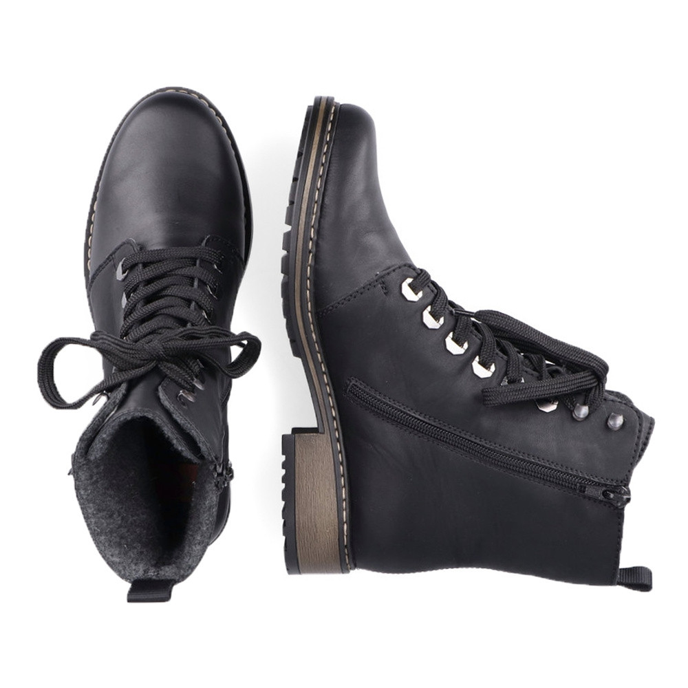 detail Dámska členková obuv RIEKER Z6810-00 čierna W4