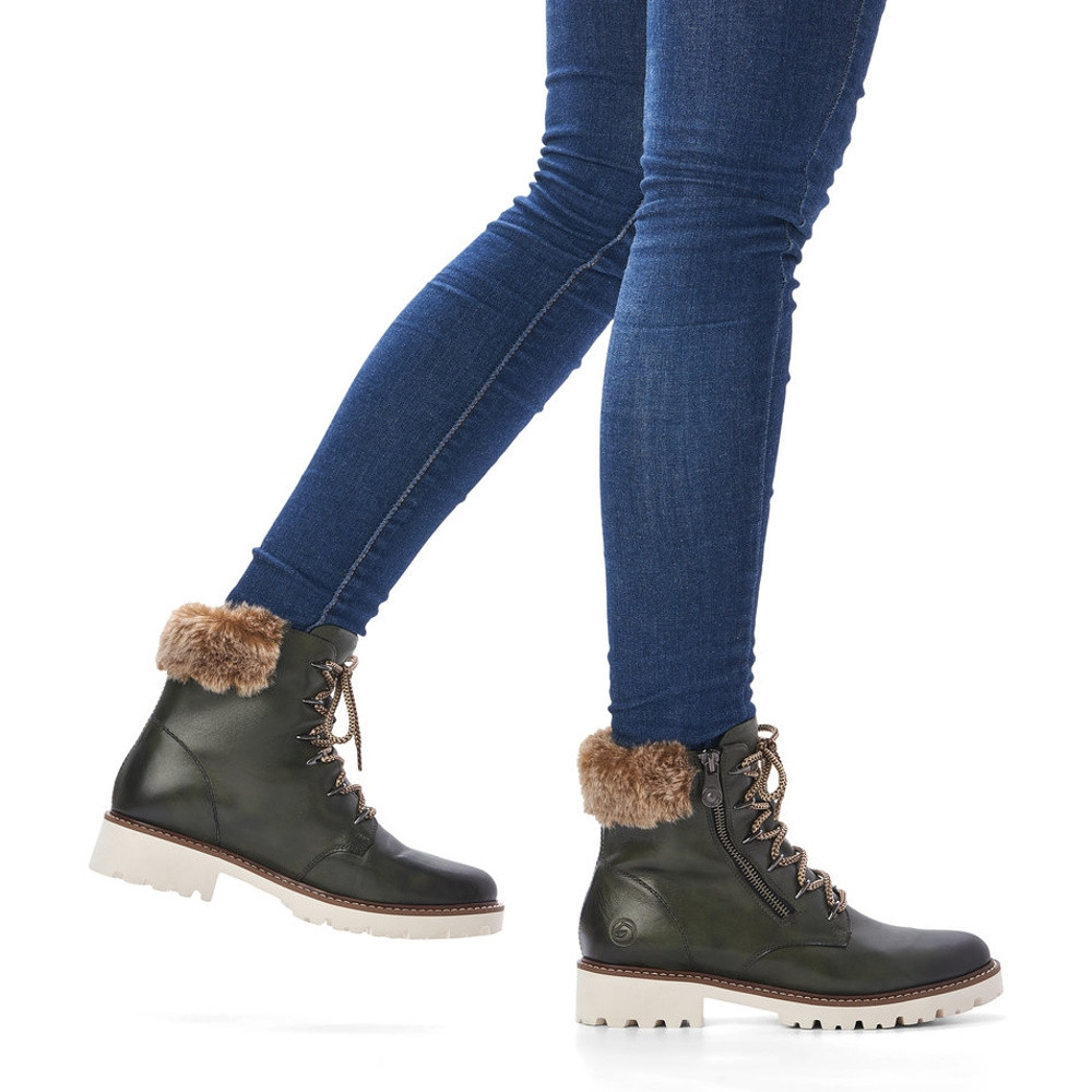 detail Dámská kotníková obuv REMONTE D8692-54 zelená W1