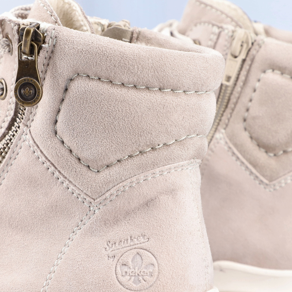 detail Dámská kotníková obuv RIEKER M6630-60 béžová W2