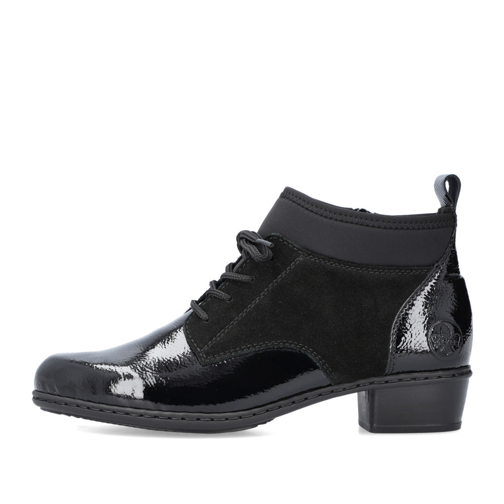 detail Dámská kotníková obuv RIEKER Y0740-00 černá W2