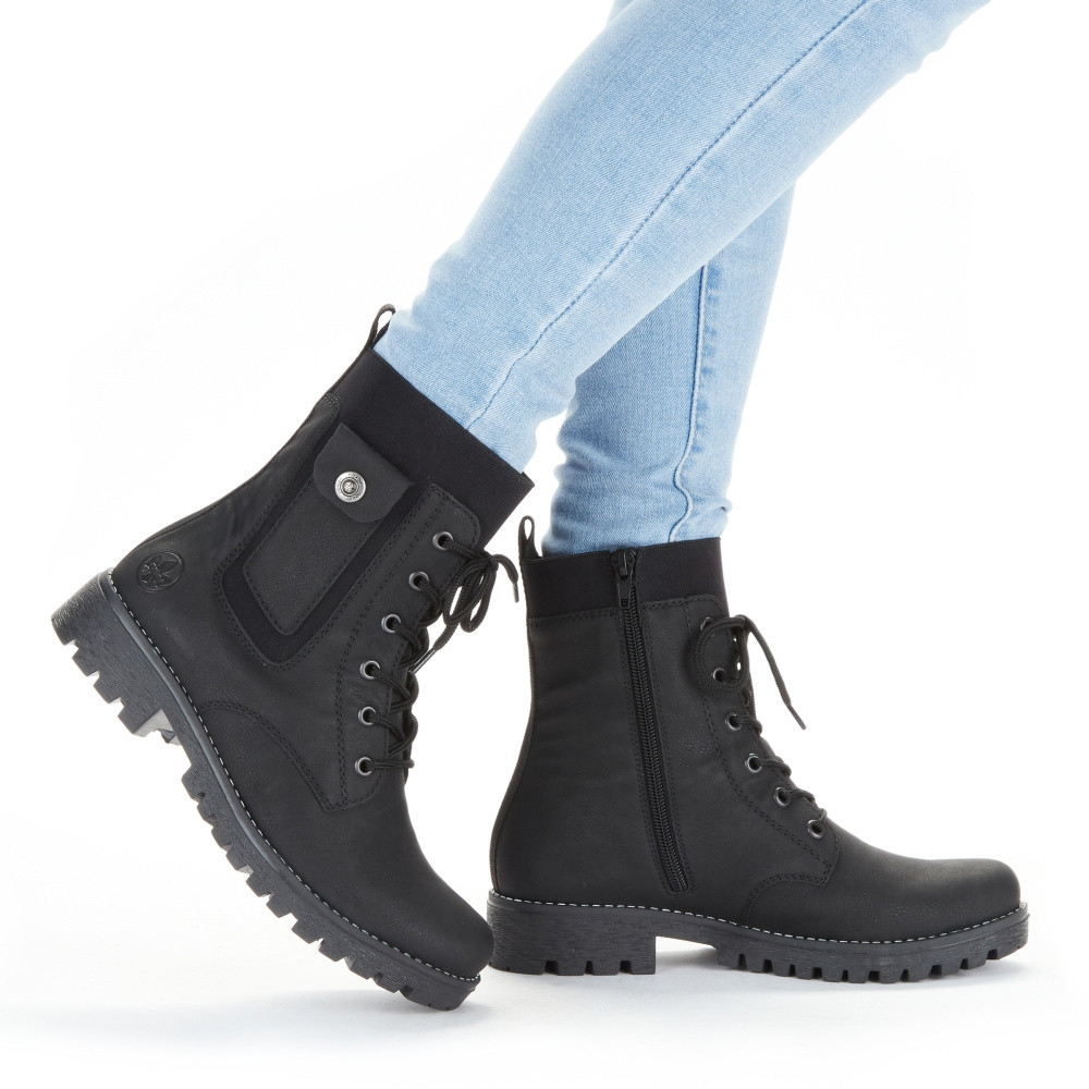 detail Dámská kotníková obuv RIEKER 78540-00 černá W2