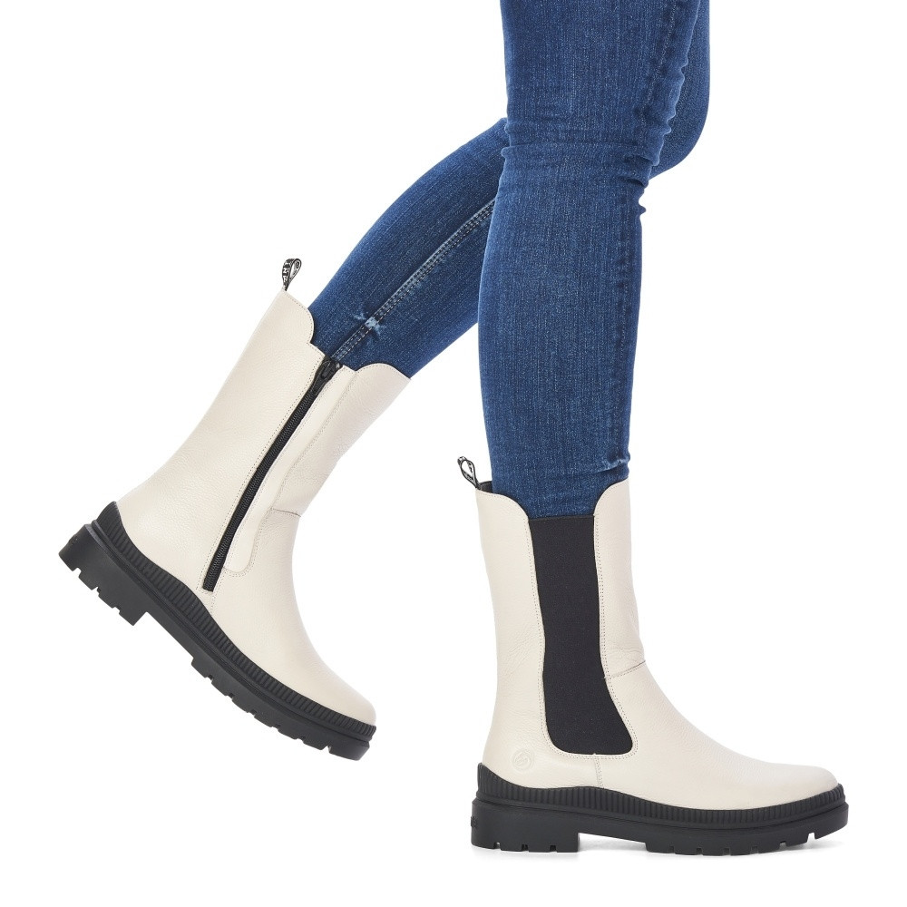 detail Dámska členková obuv REMONTE D0C75-80 biela W3