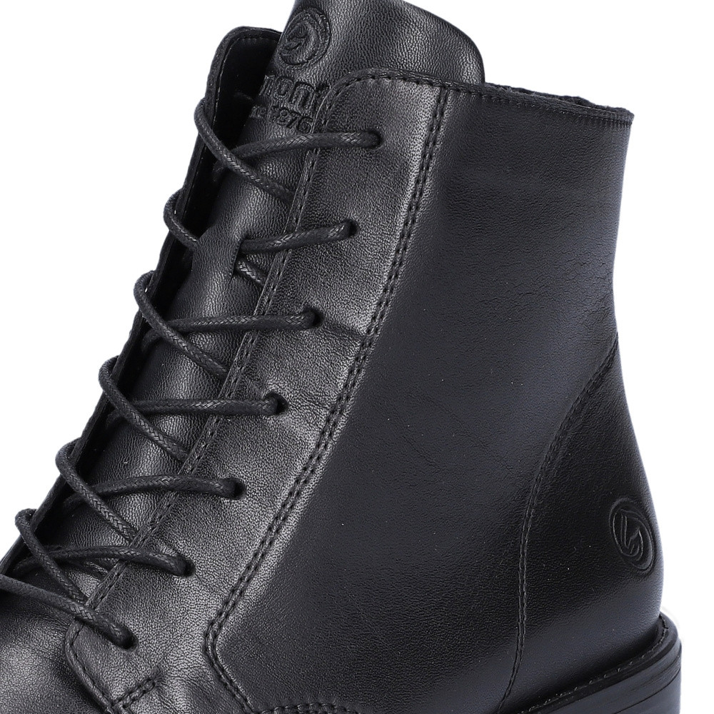 detail Dámska členková obuv REMONTE D0F73-01 čierna W4