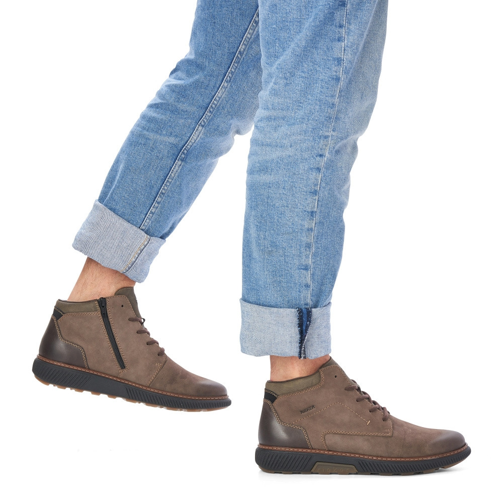 detail Pánská kotníková obuv RIEKER B3308-25 hnědá W3