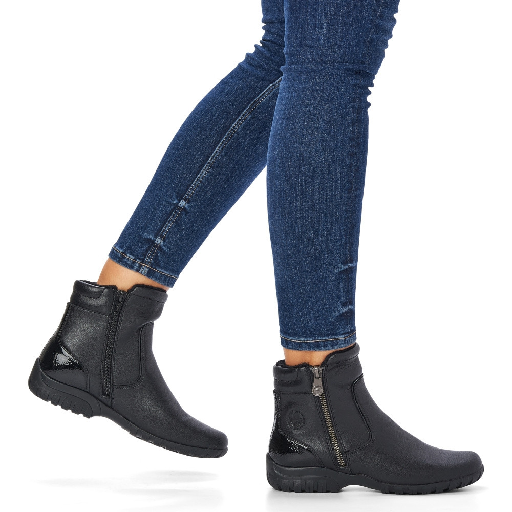 detail Dámská obuv RIEKER RIE-10302734-W2 černá