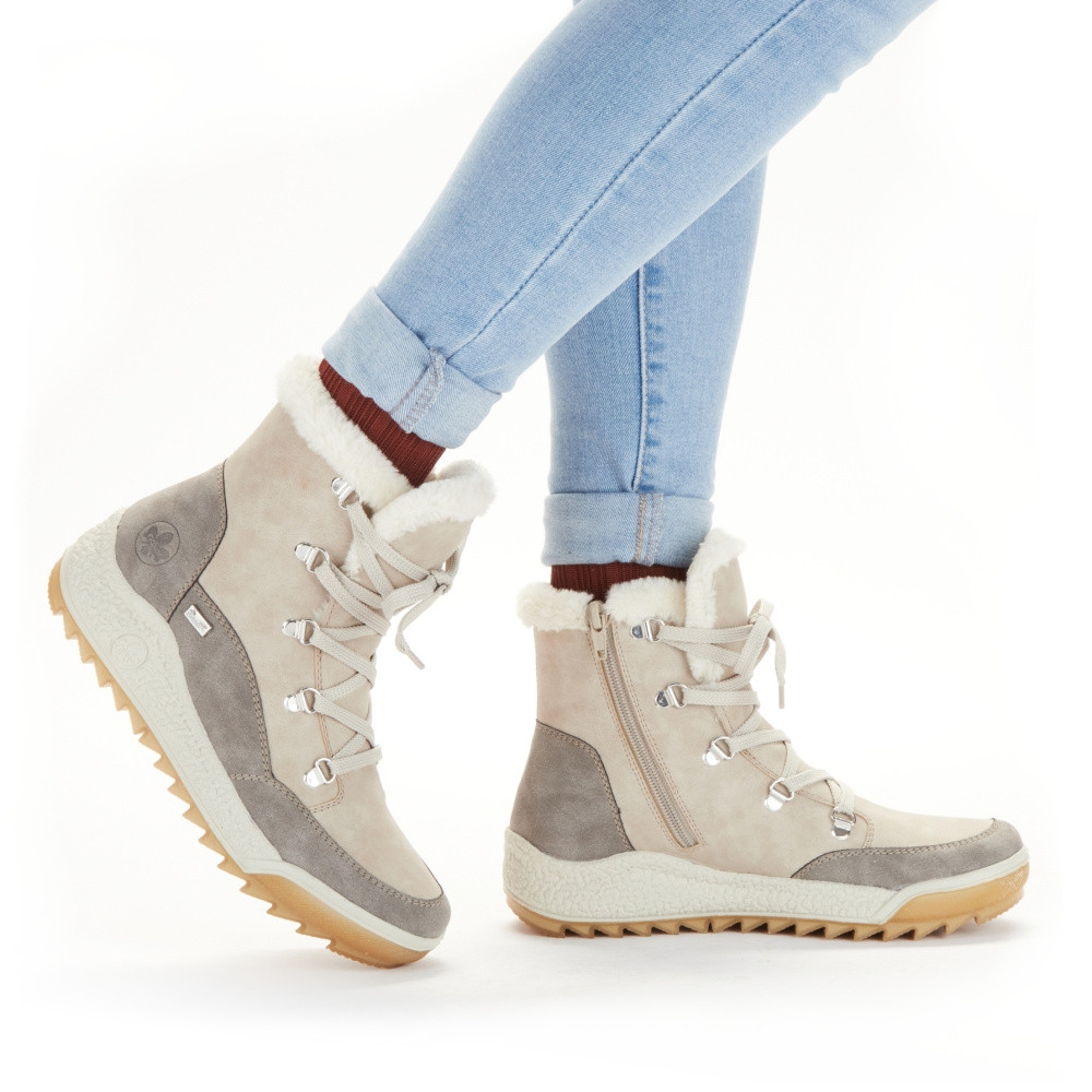 detail Dámská kotníková obuv RIEKER Y4744-61 béžová W2