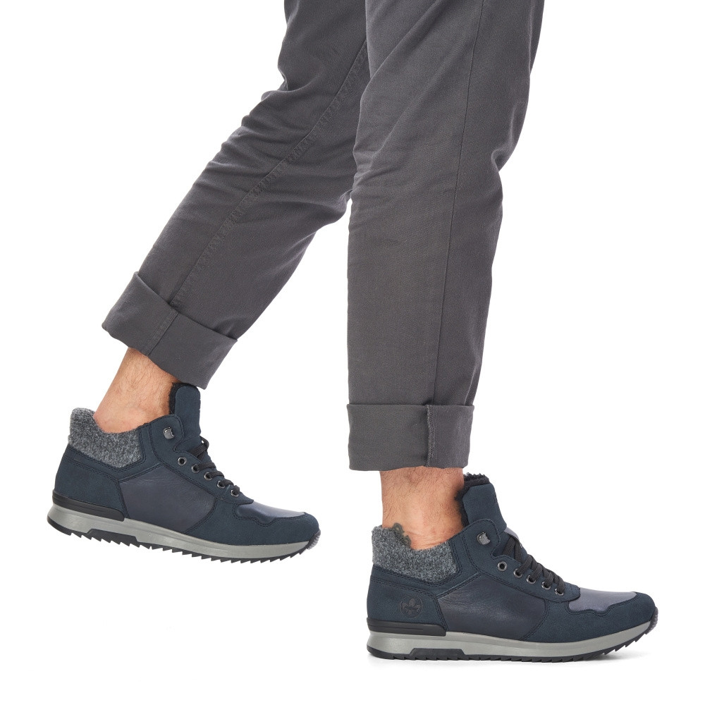 detail Pánská kotníková obuv RIEKER 36140-14 modrá W2