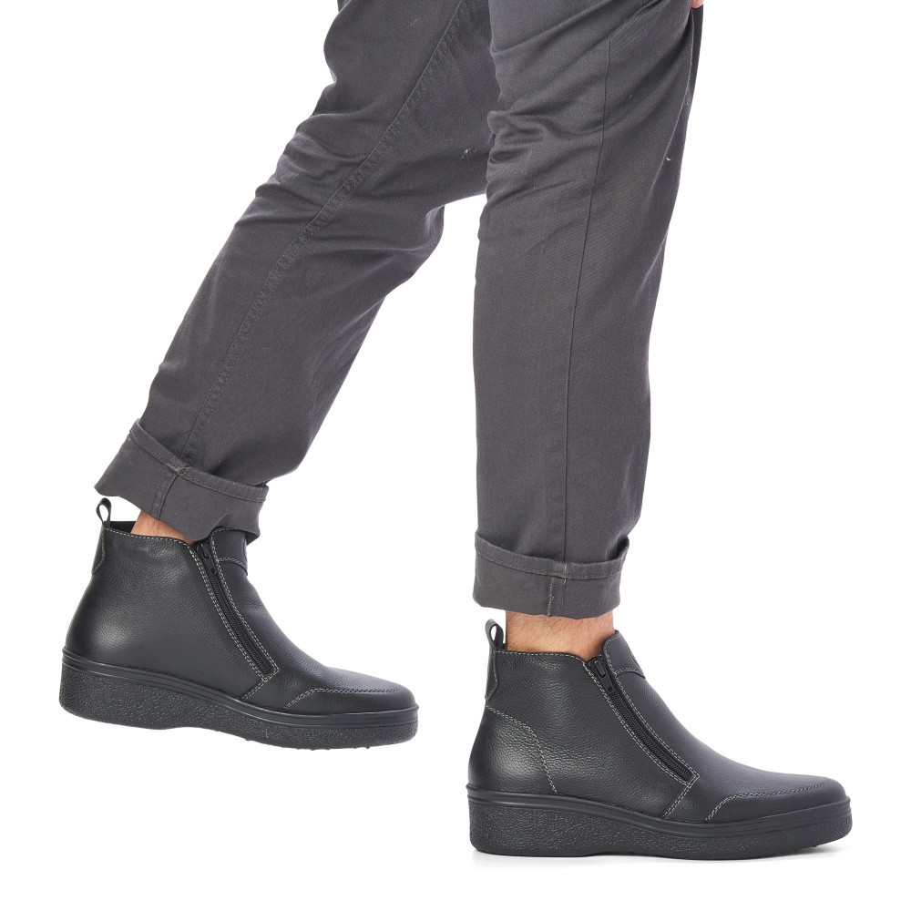 detail Pánská obuv RIEKER RIE-10302961-W2 černá