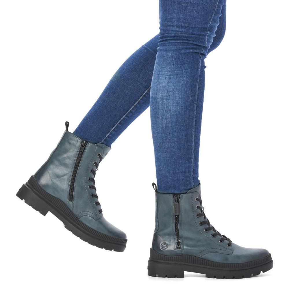 detail Dámska členková obuv REMONTE D0C70-14 modrá W3