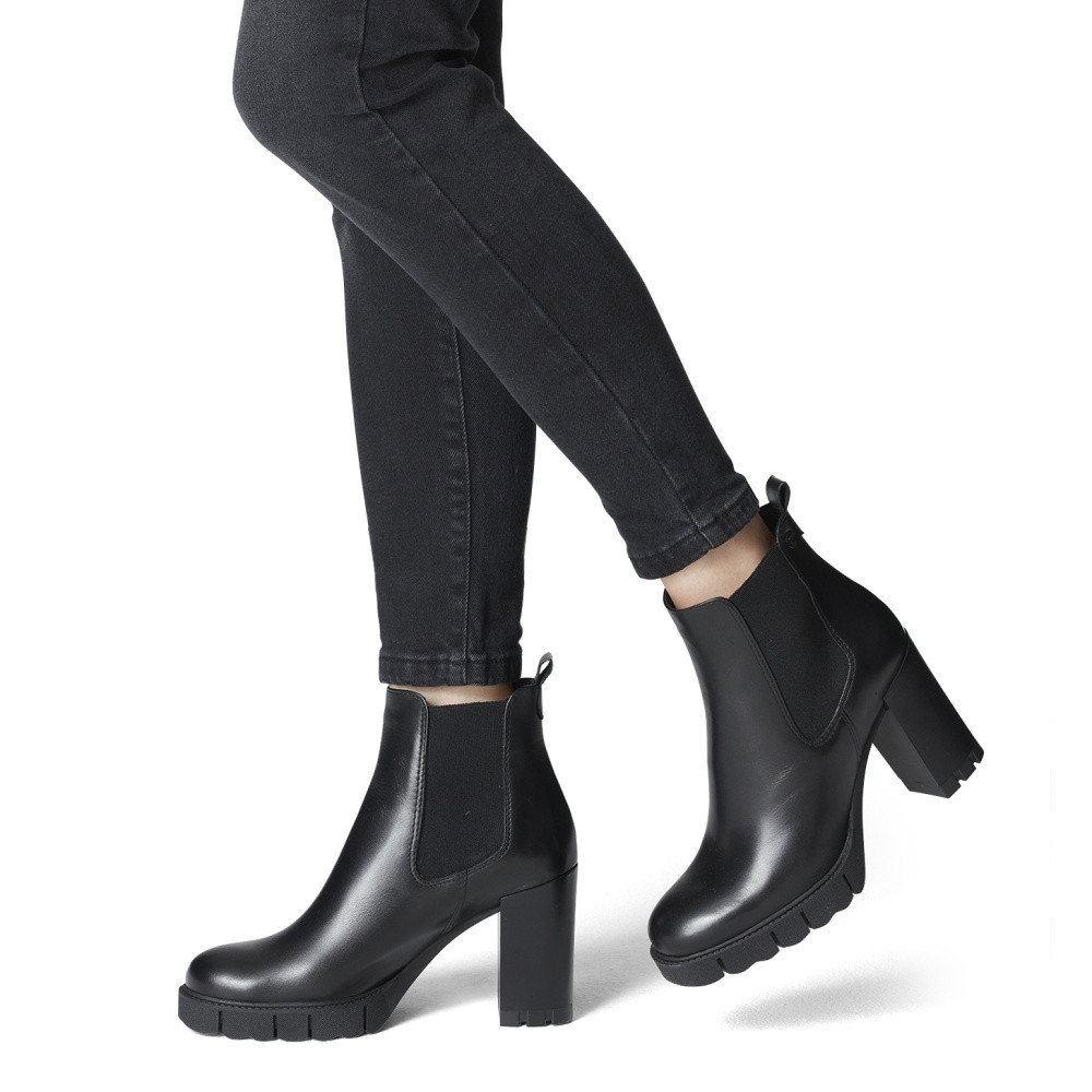 detail Dámská kotníková obuv TAMARIS 25457-29-001 černá W2