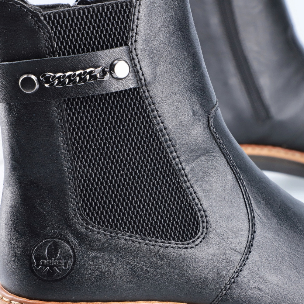 detail Dámská kotníková obuv RIEKER 72690-00 černá W3