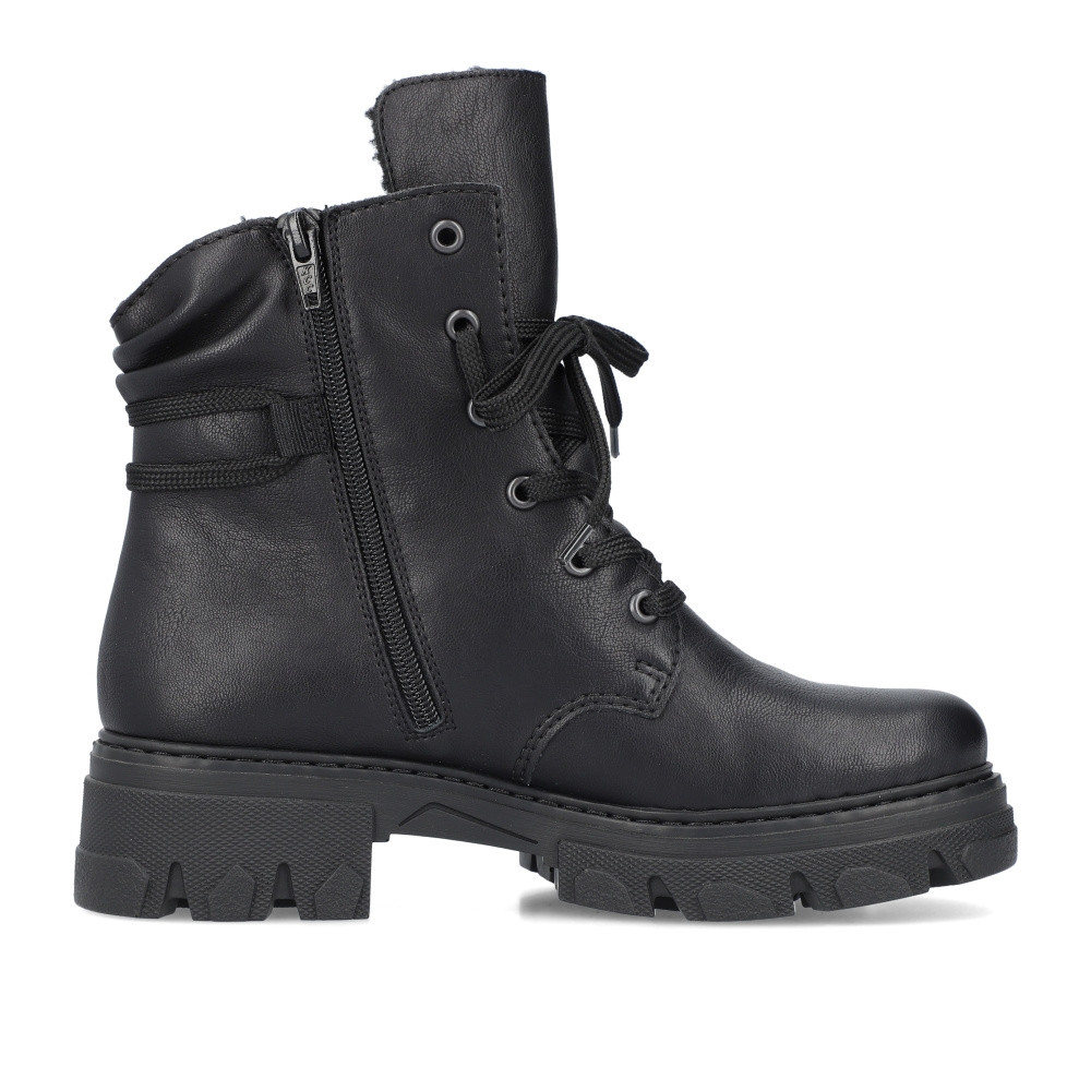 detail Dámská kotníková obuv RIEKER 74624-00 černá W3