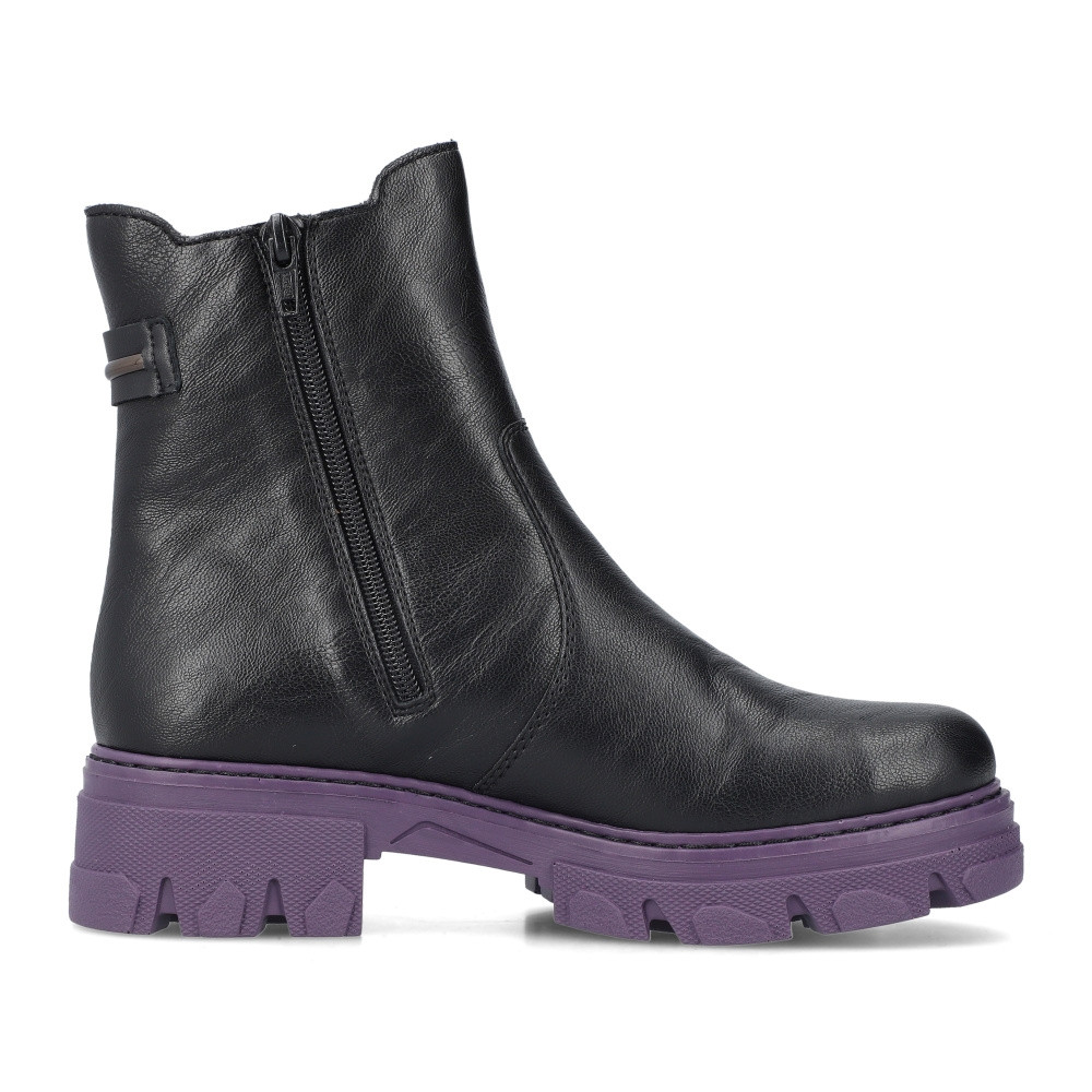 detail Dámská kotníková obuv RIEKER 74690-00 černá W3