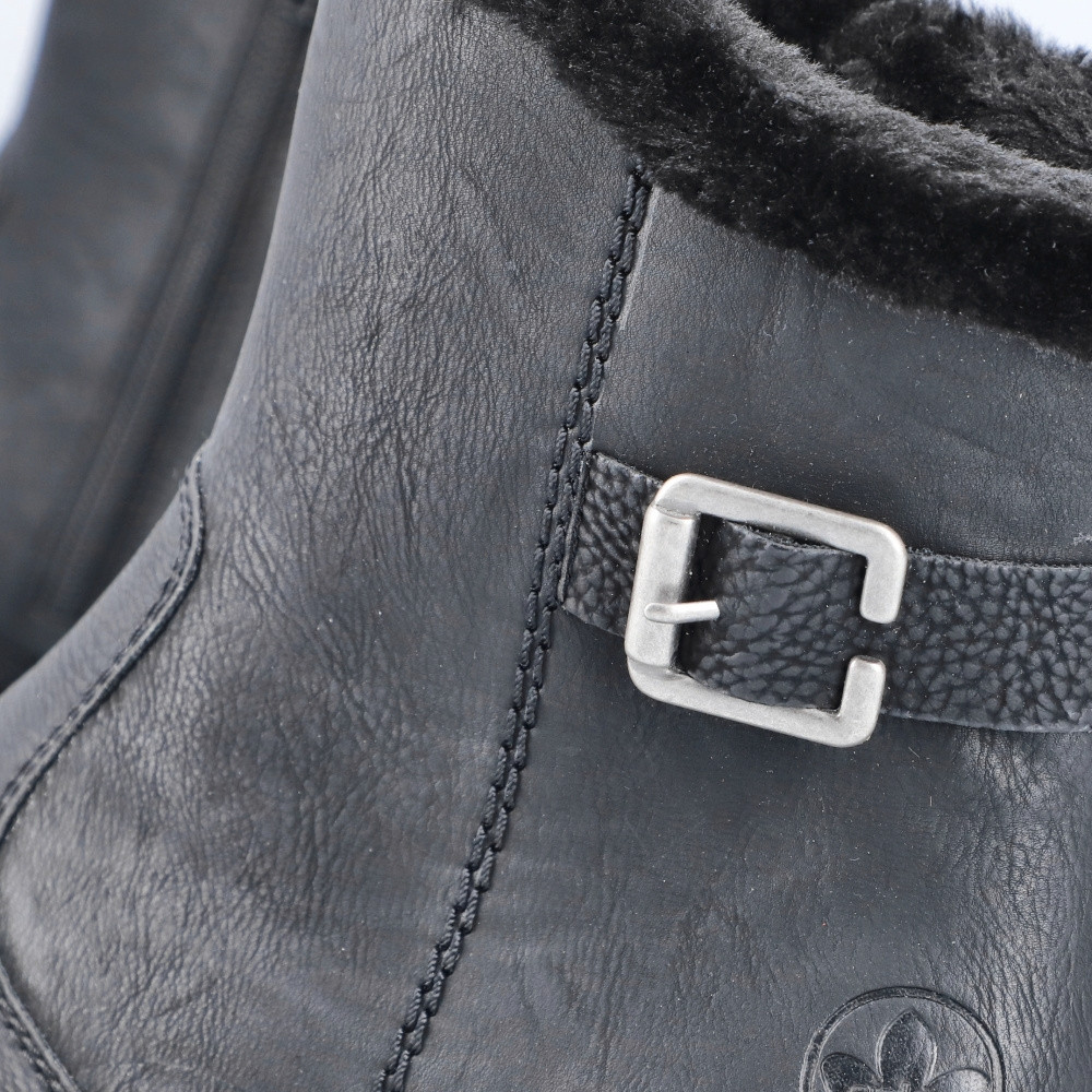 detail Dámska členková obuv RIEKER Z6862-00 čierna W3