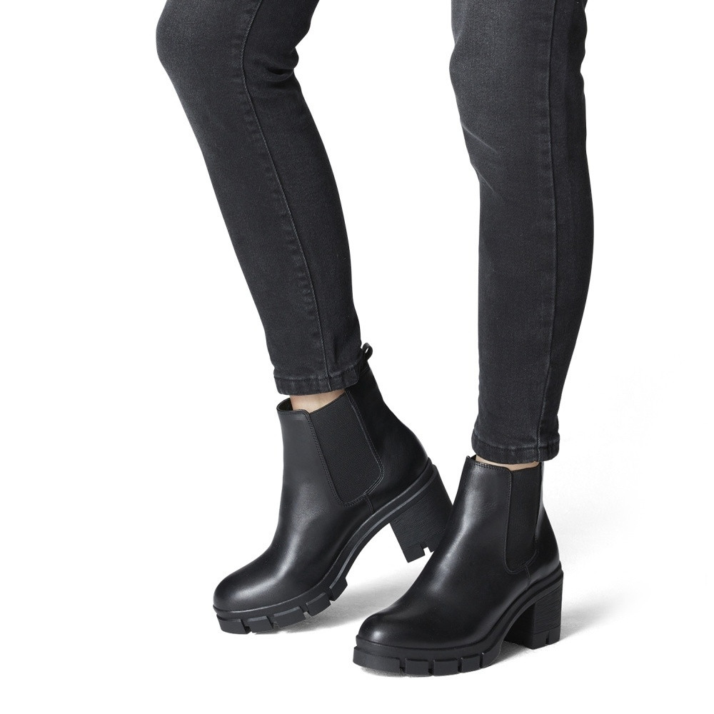 detail Dámská kotníková obuv TAMARIS 25409-41-001 černá W3