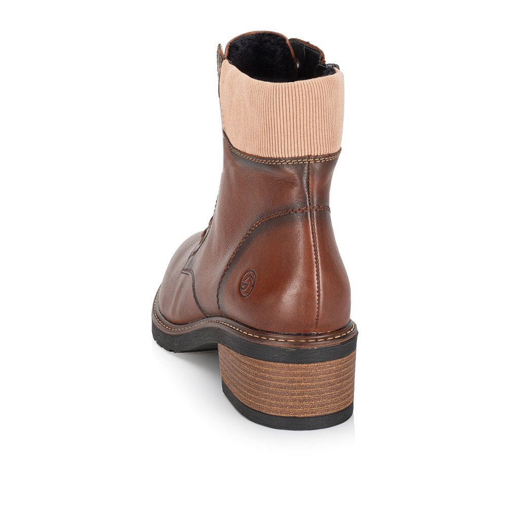 detail Dámská kotníková obuv REMONTE D1A70-22 hnědá W4