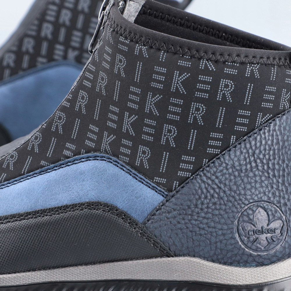 detail Dámská kotníková obuv RIEKER M6052-00 černá W4