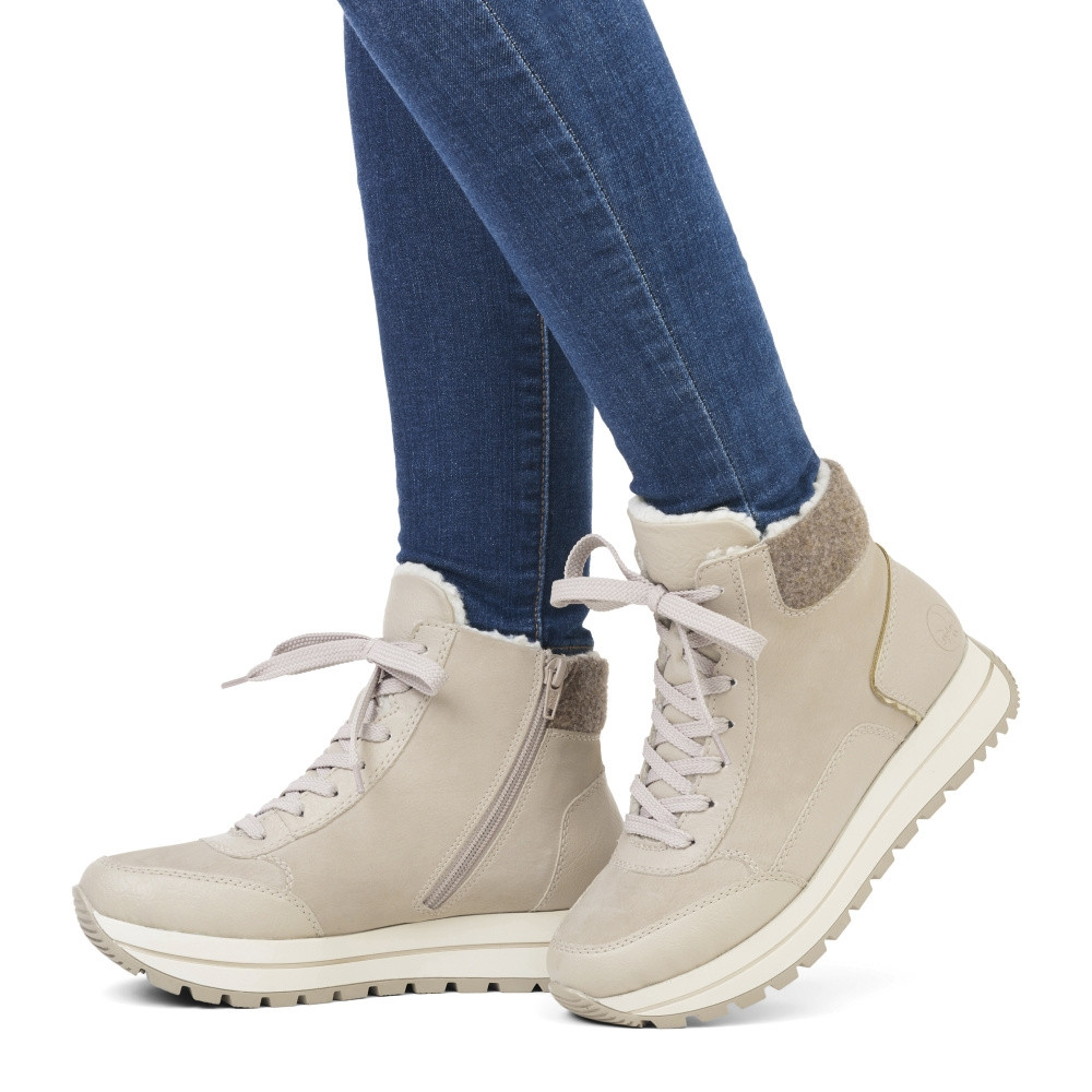 detail Dámská kotníková obuv RIEKER N4008-60 béžová W3