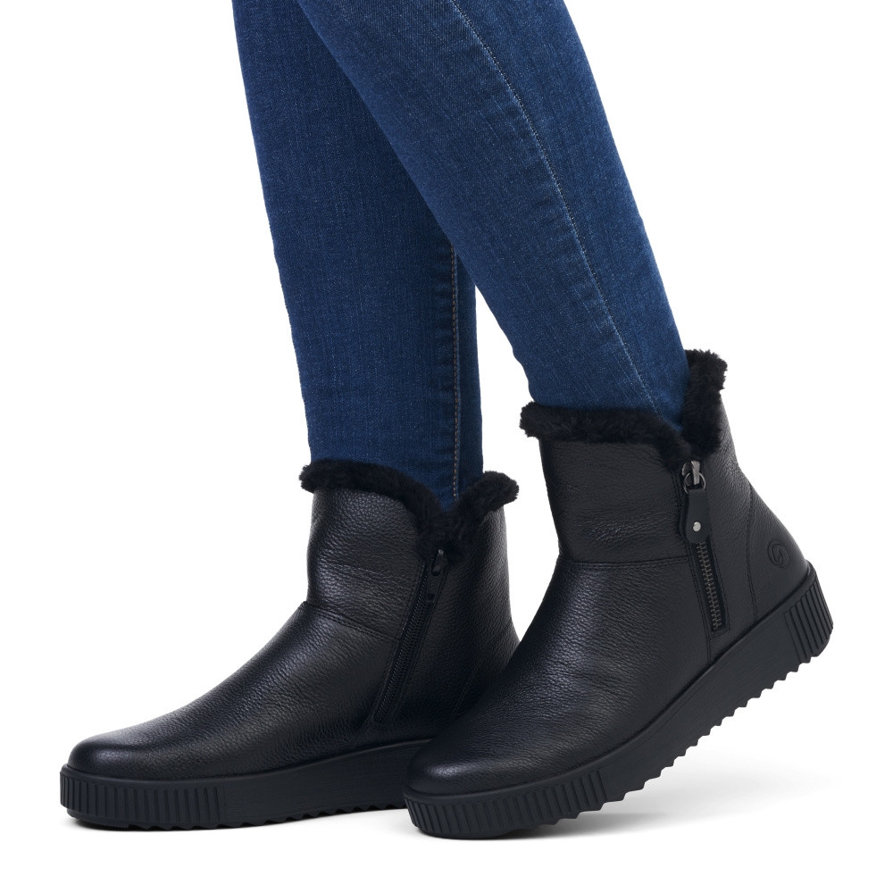 detail Dámska členková obuv REMONTE R7999-01 čierna W3