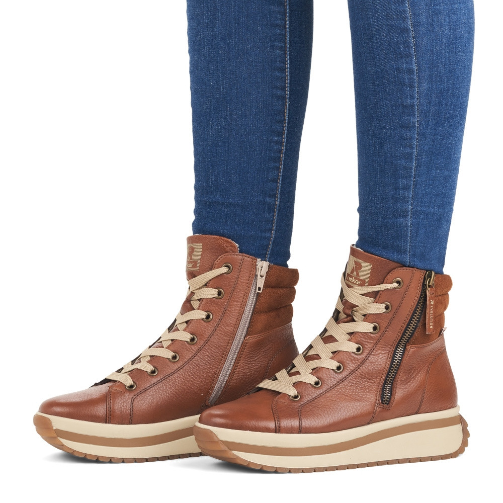 detail Dámská kotníková obuv RIEKER W0962-24 hnědá W4