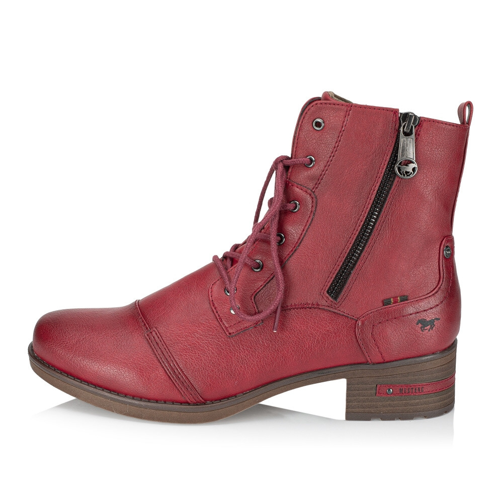 detail Dámská kotníková obuv MUSTANG 1229513-5 červená W4