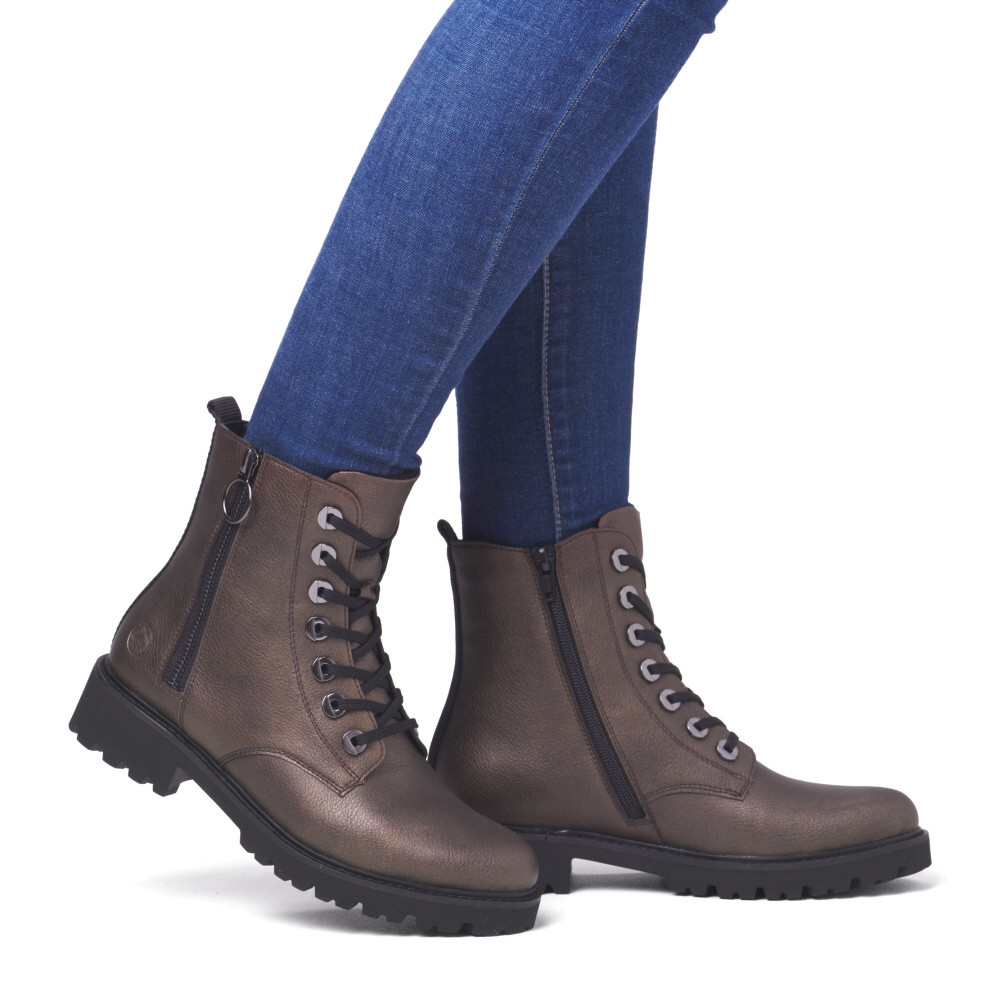 detail Dámská kotníková obuv REMONTE D8671-92 hnědá W4