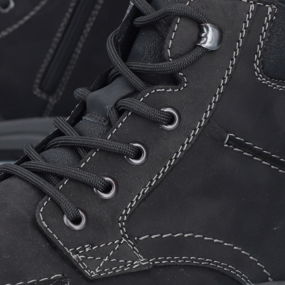 detail Pánská kotníková obuv RIEKER 03610-00 černá W4