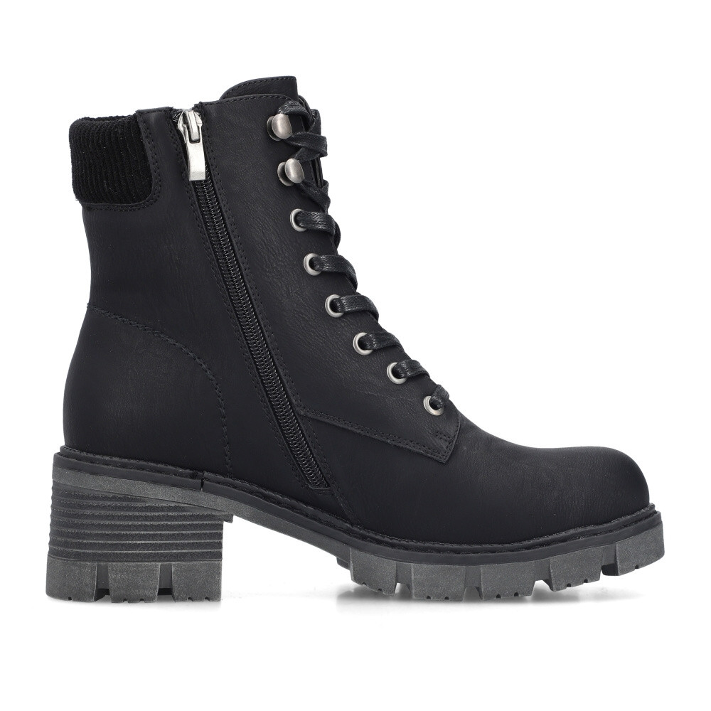 detail Dámská kotníková obuv RIEKER 92041-00 černá W4