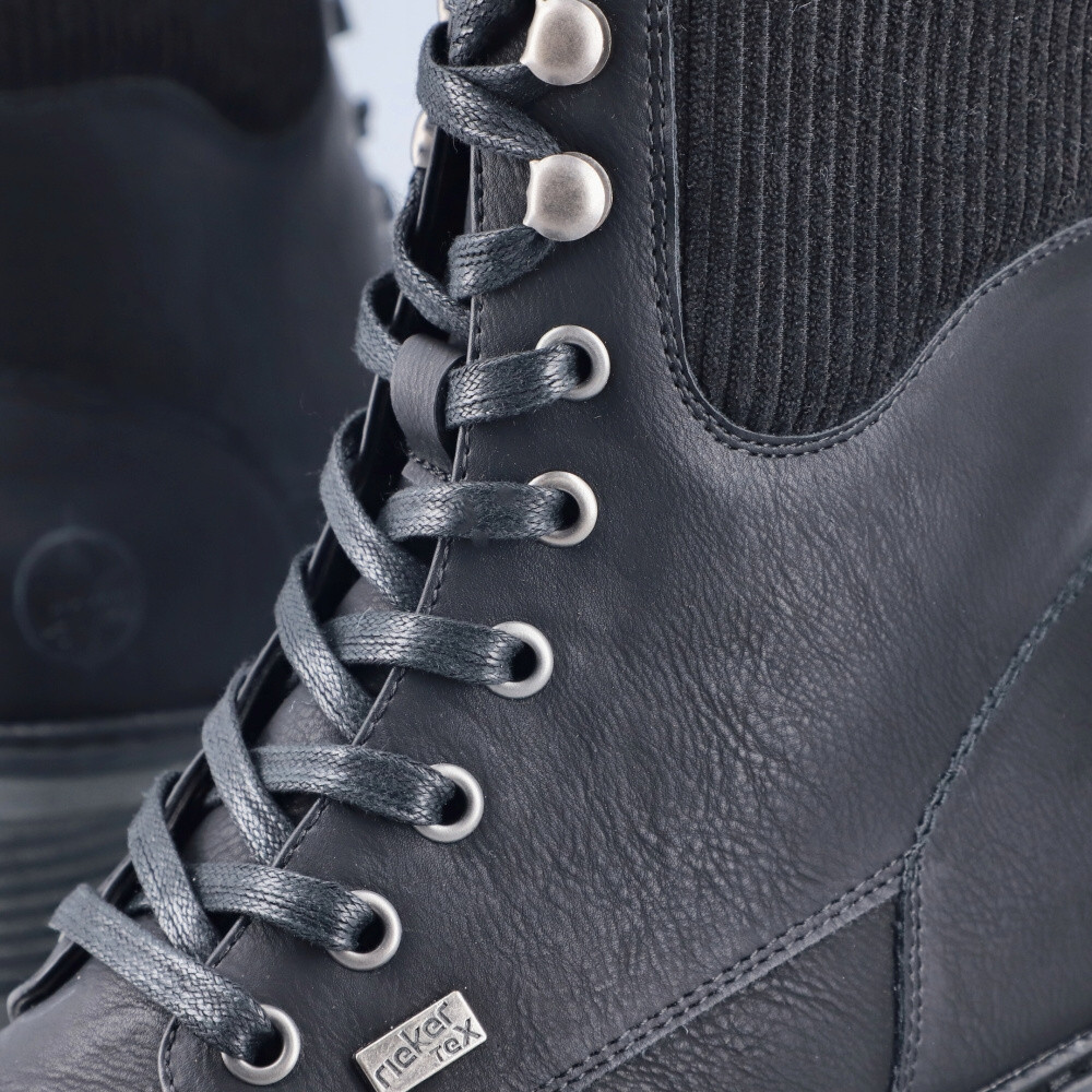 detail Dámská kotníková obuv RIEKER 92041-00 černá W4