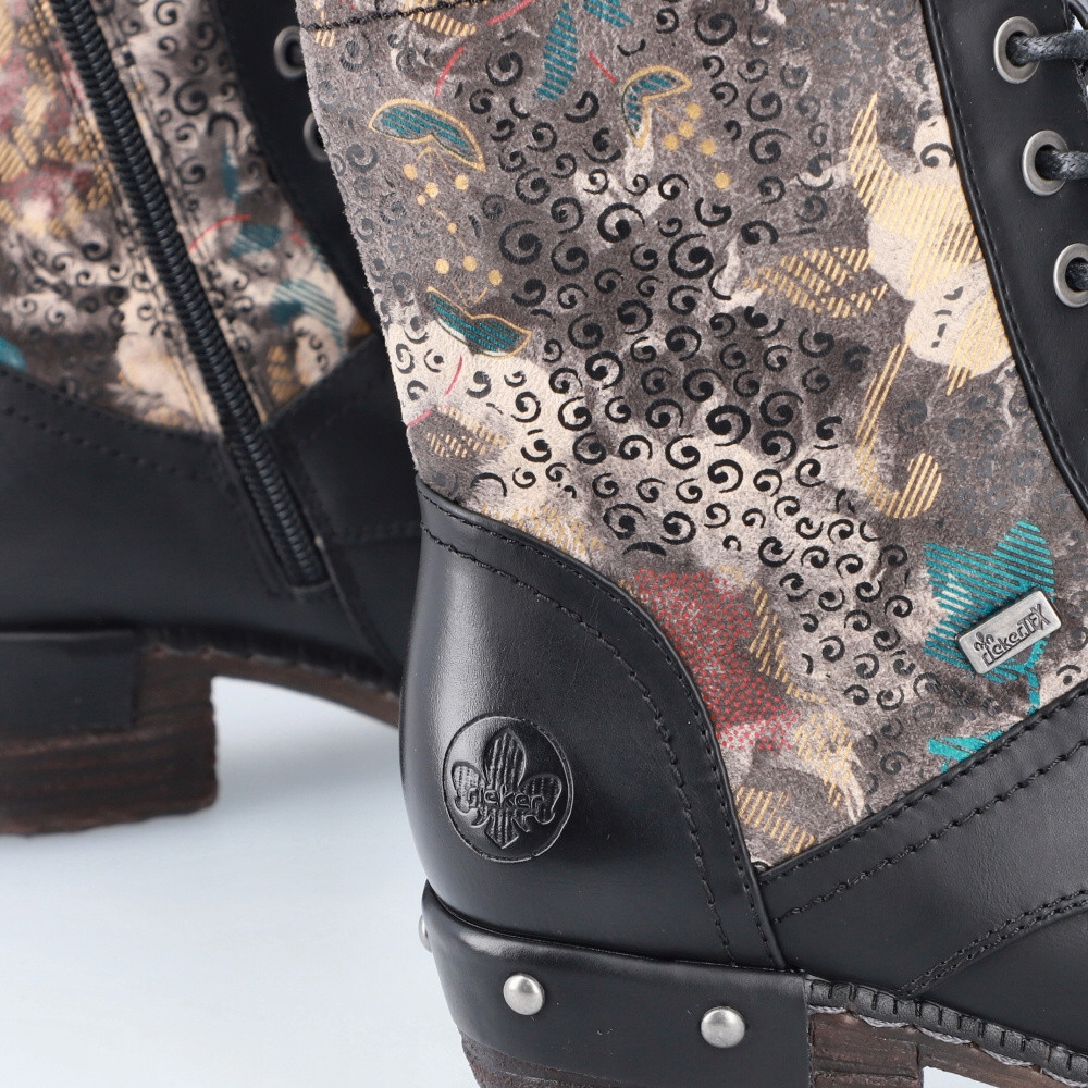 detail Dámska členková obuv RIEKER 93614-00 čierna W4