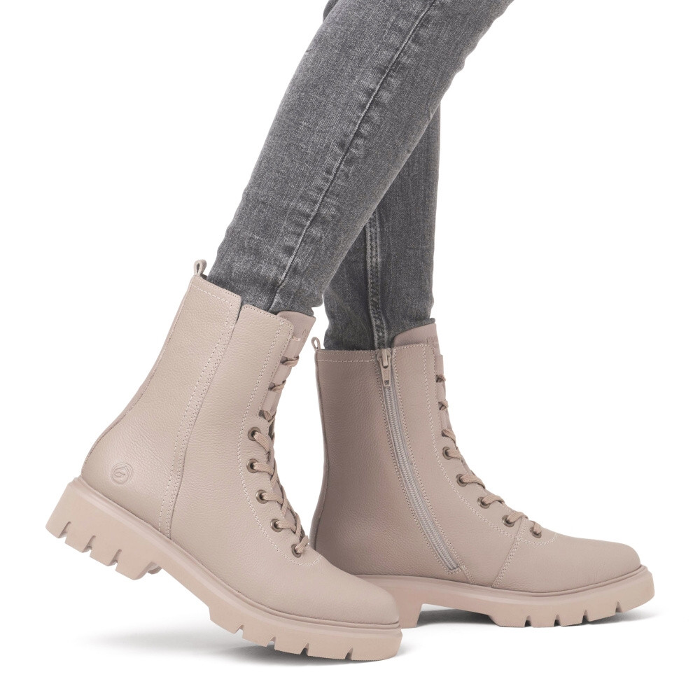 detail Dámská kotníková obuv REMONTE D1W76-20 béžová W4