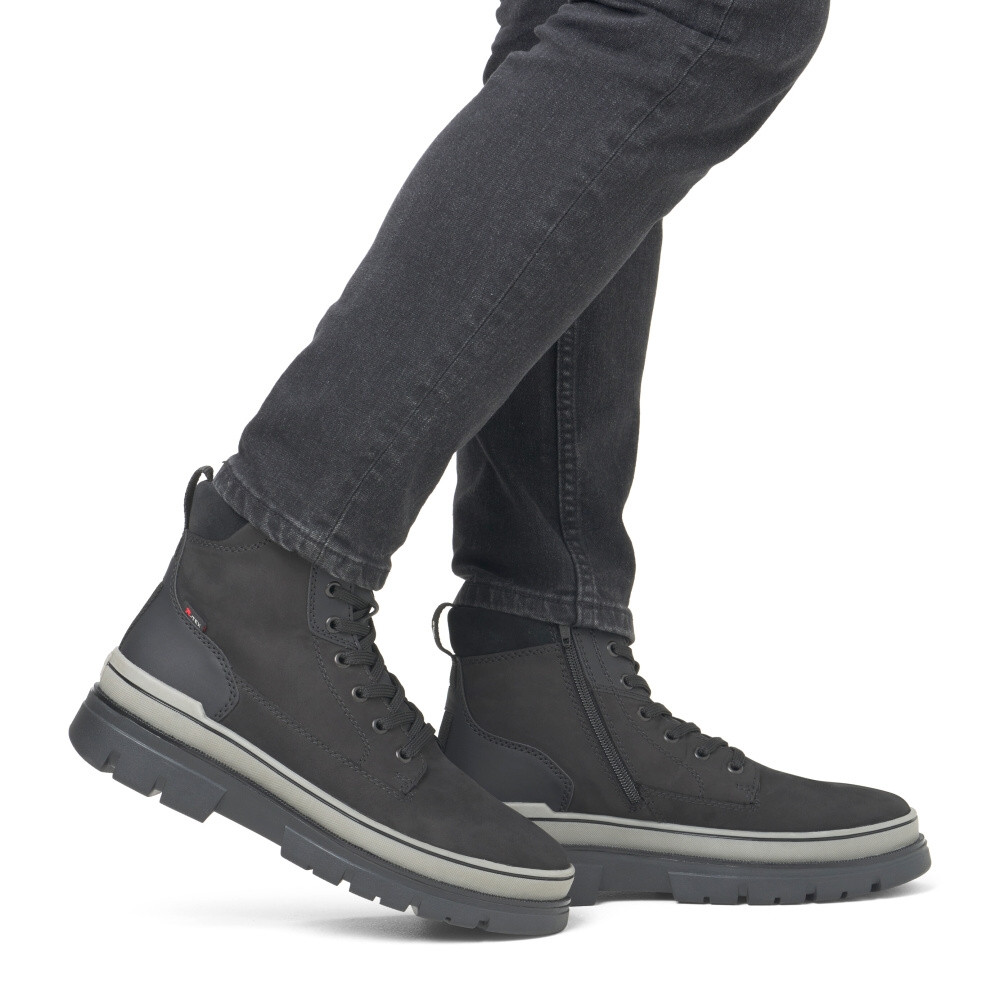 detail Pánská kotníková obuv RIEKER REVOLUTION U1273-00 černá W4