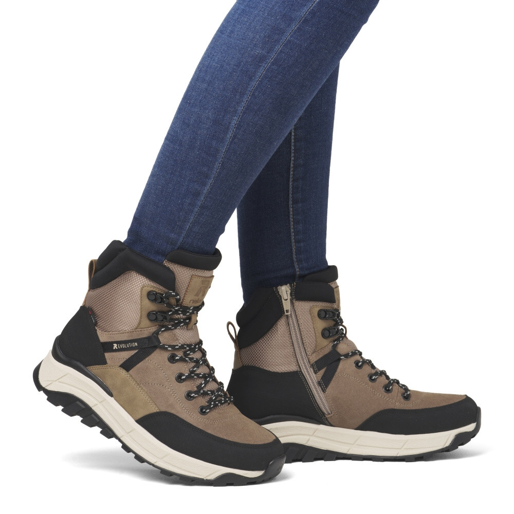 detail Dámská kotníková obuv RIEKER W0072-64 béžová W4