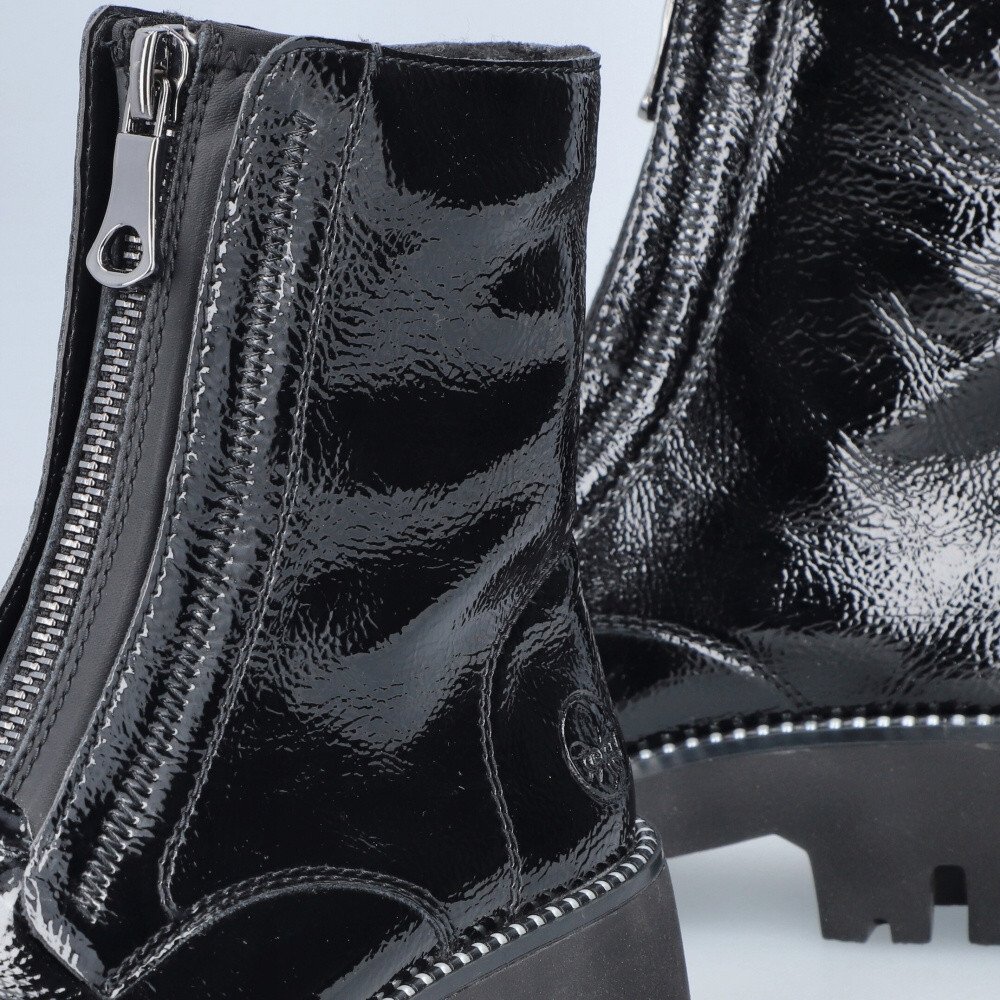 detail Dámská kotníková obuv RIEKER Y3351-00 černá W4