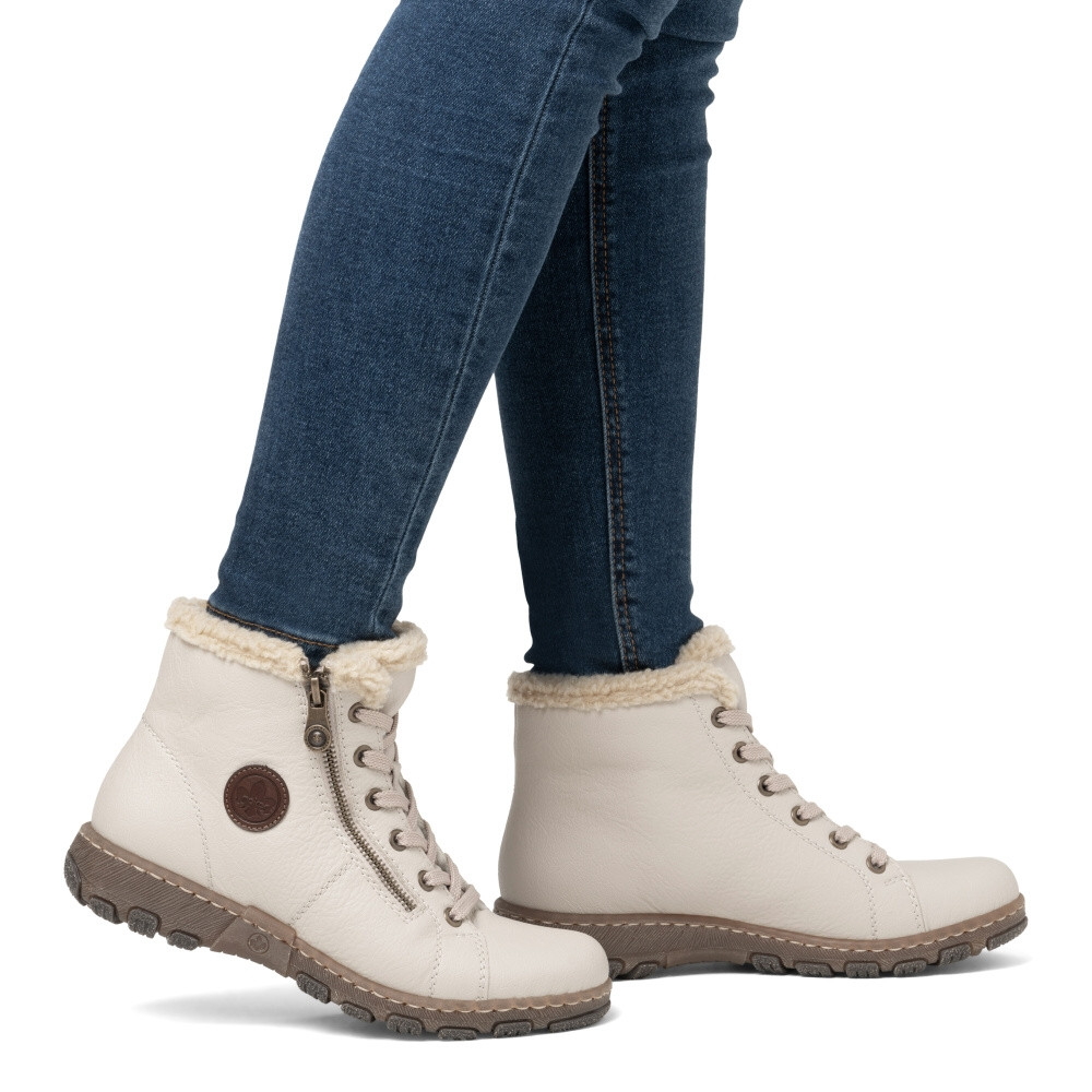 detail Dámská kotníková obuv RIEKER Z0121-60 béžová W5