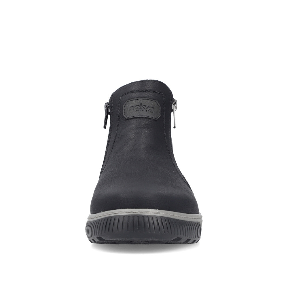 detail Pánská kotníková obuv RIEKER 18981-00 černá W4