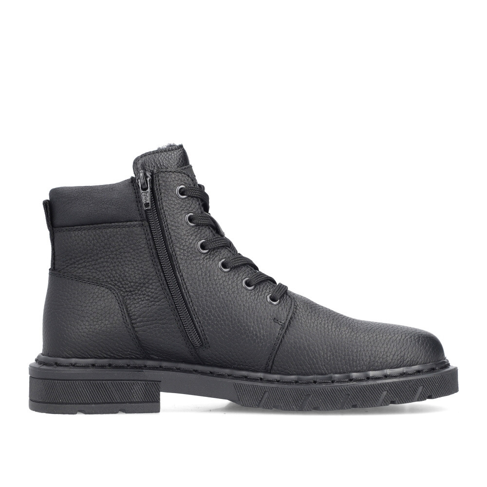 detail Pánská kotníková obuv RIEKER 31632-00 černá W4