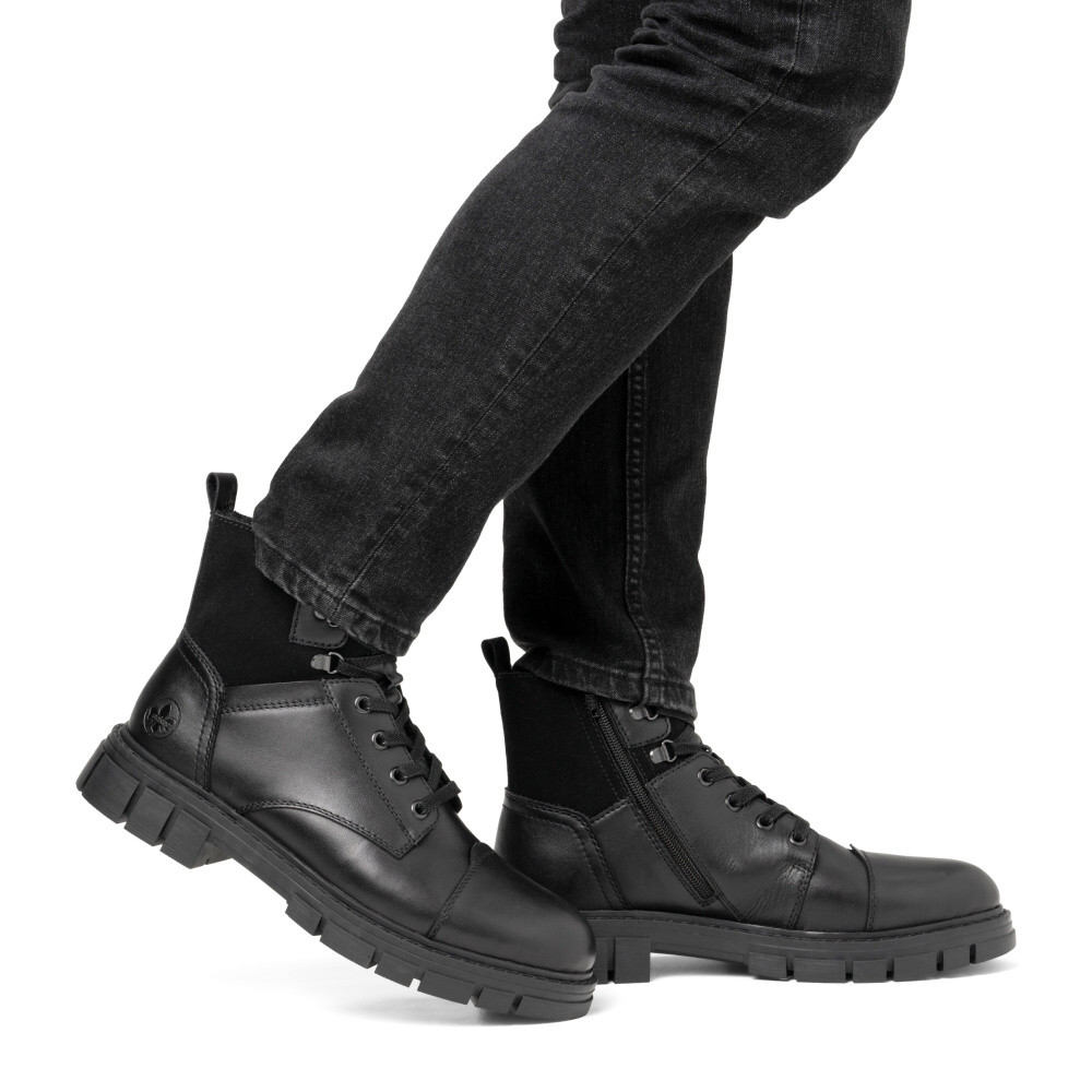 detail Pánská kotníková obuv RIEKER 32219-00 černá W4