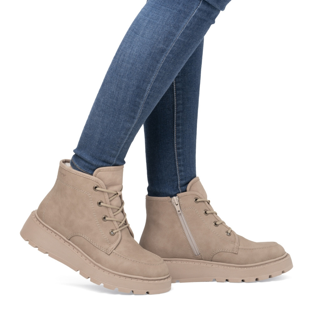 detail Dámská kotníková obuv RIEKER 70400-20 béžová W4