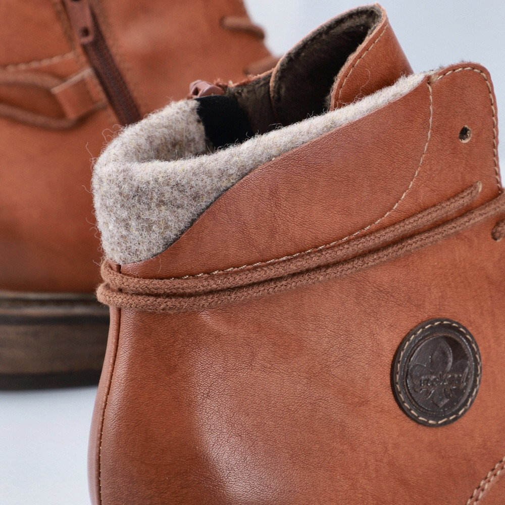 detail Dámská kotníková obuv RIEKER 71440-25 hnědá W4