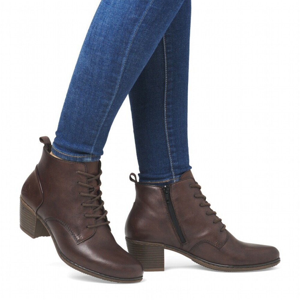 detail Dámská kotníková obuv RIEKER Y2101-25 hnědá W4