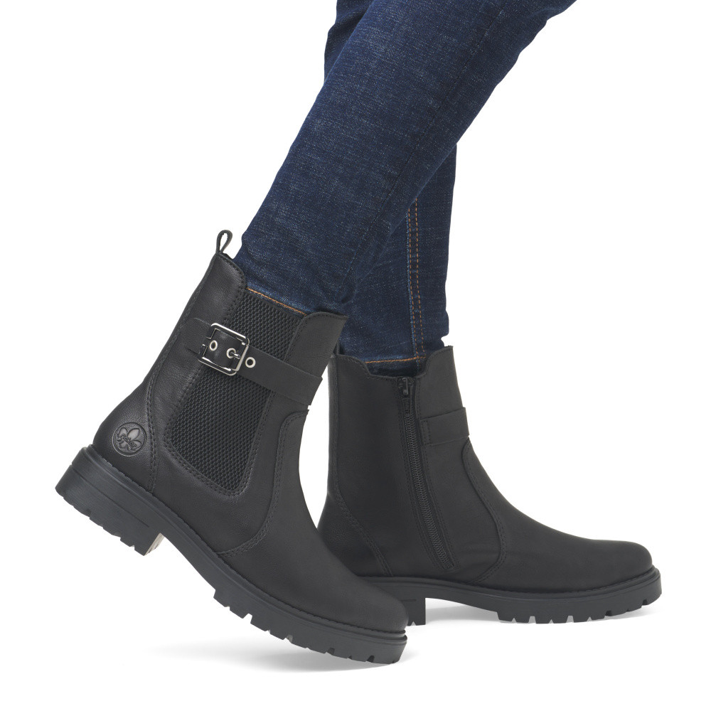 detail Dámská kotníková obuv RIEKER Z2856-00 černá W4