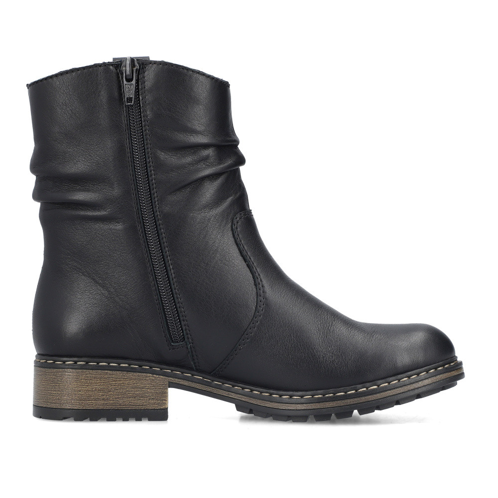 detail Dámská kotníková obuv RIEKER Z6883-00 černá W5
