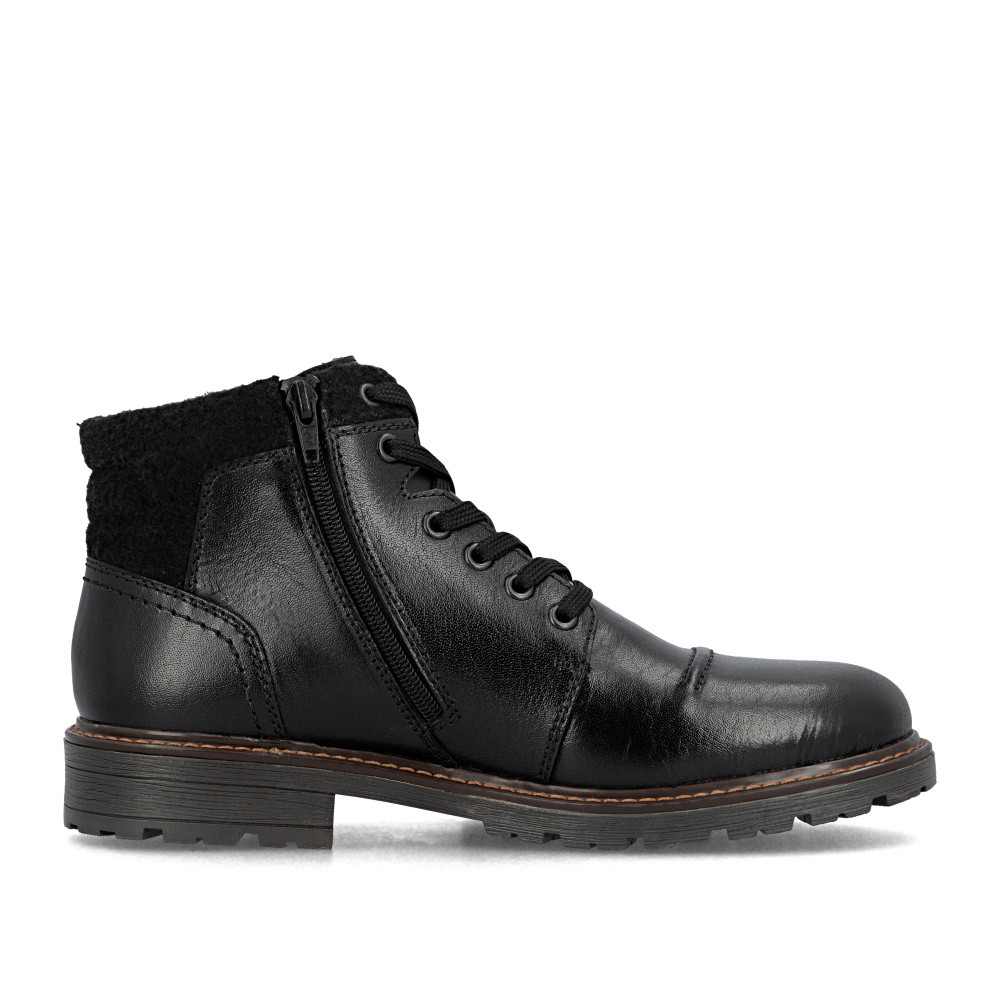 detail Pánská kotníková obuv RIEKER 32020-00 černá W5