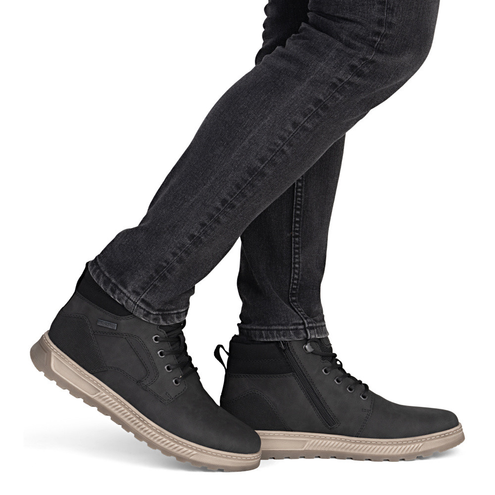 detail Pánská kotníková obuv RIEKER 37005-00 černá W5