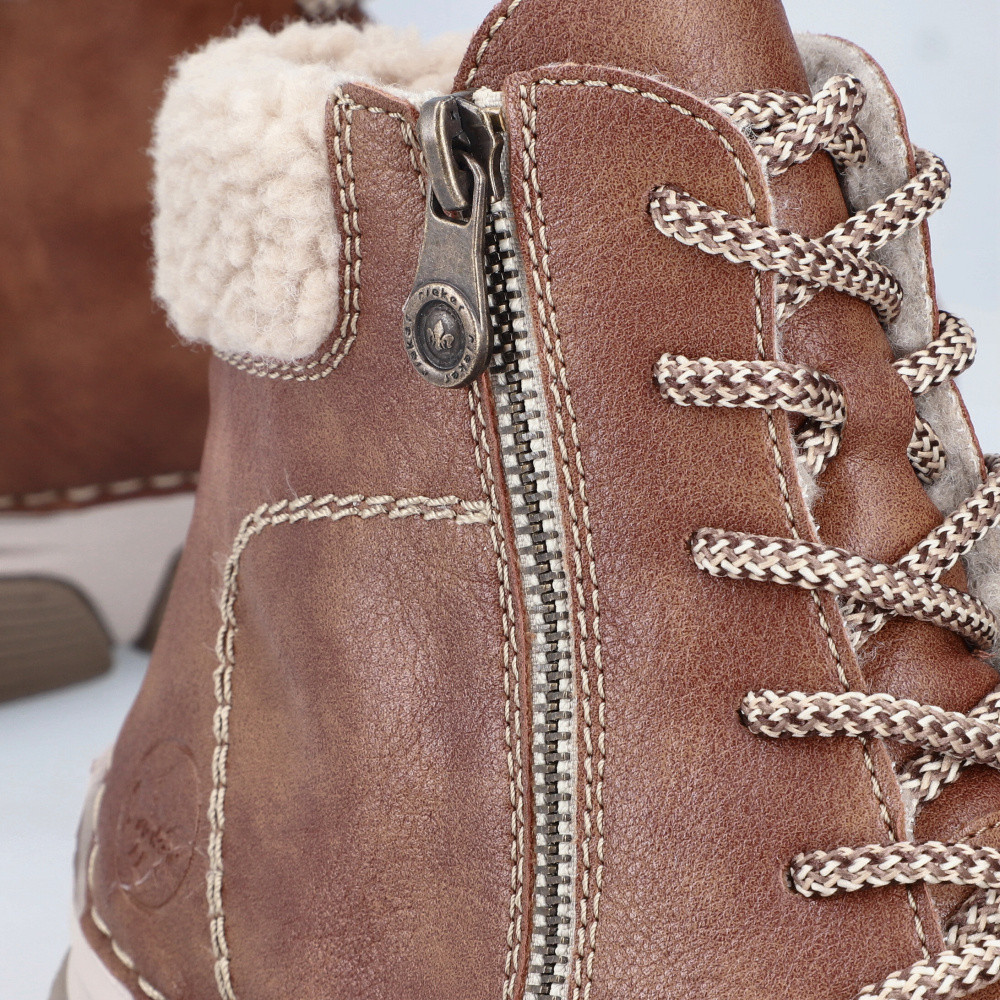 detail Dámská kotníková obuv RIEKER 45931-24 hnědá W5