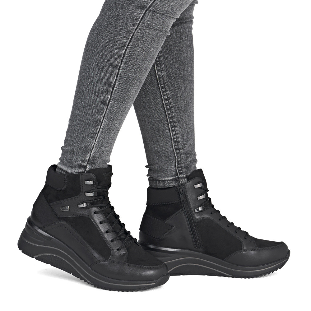 detail Dámská kotníková obuv REMONTE D0T79-00 černá W5