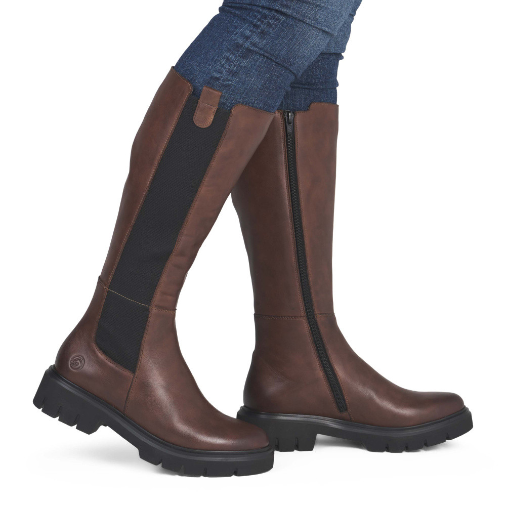 detail Dámské kozačky REMONTE D1W80-22 hnědá W5